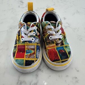 National Geographic toddler vans